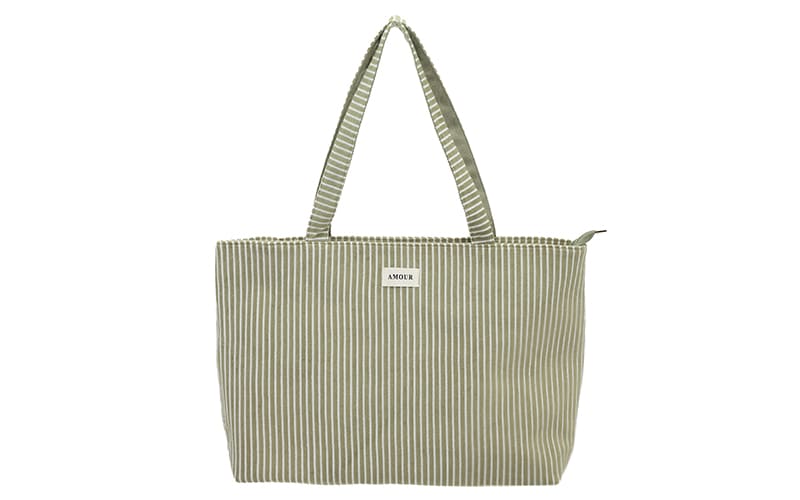 Strandtas Saverne in lichtgroen-wit streepdessin met AMOUR-label
